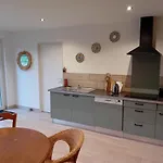 En Pleine Nature Semesterbostad *